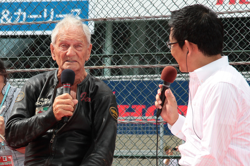 2012年「鈴鹿サーキット開場50周年アニバーサリーデー」に登場したジム・レッドマン選手