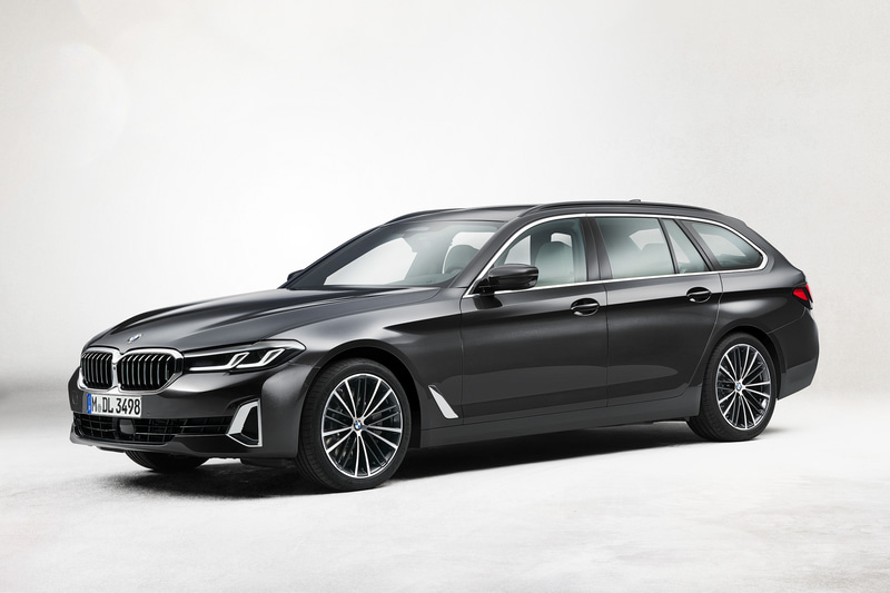 新型5シリーズ ツーリング