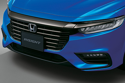 専用フロントグリル（ブラッククロームメッキ）