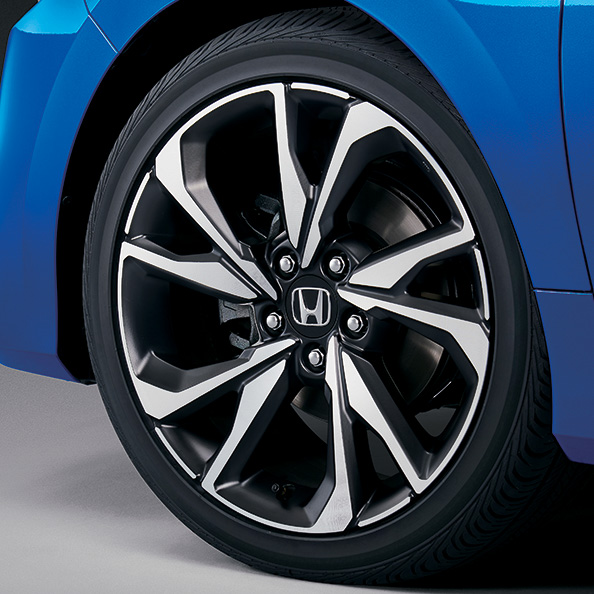 18インチアルミホイール（アルミ切削＋マットブラック塗装）