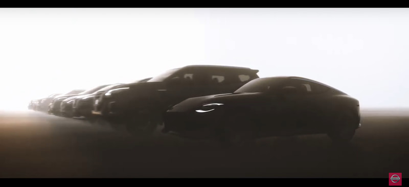 12台のクルマのシルエットが映し出される