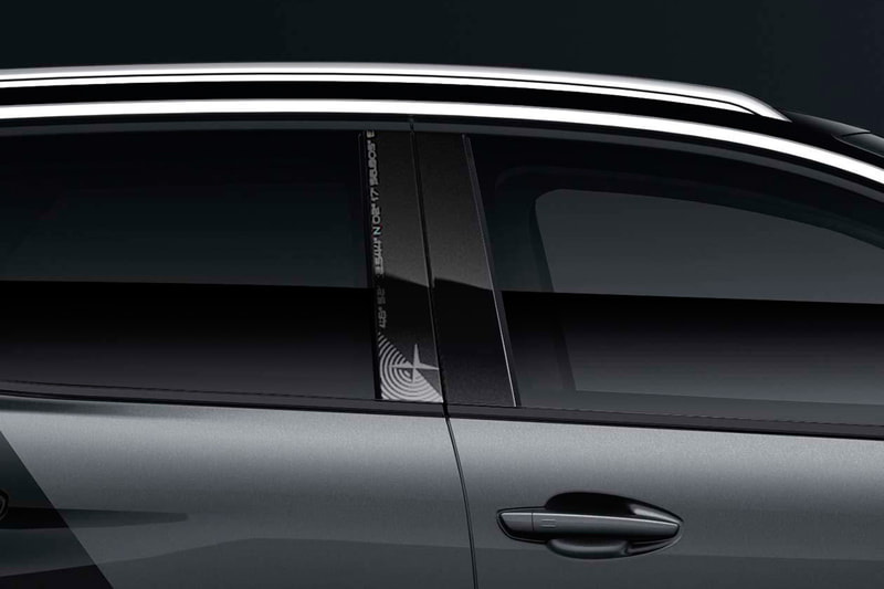 左右Bピラーリアドア側ステッカー