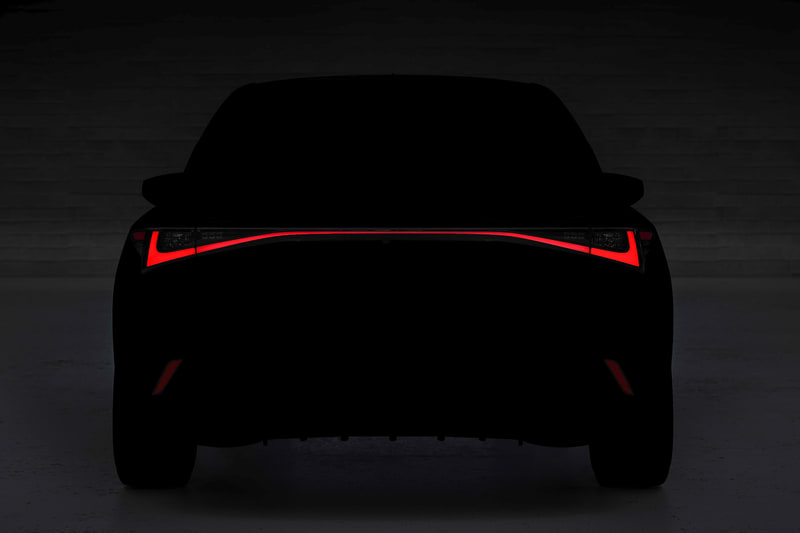 新型ISのティザー写真