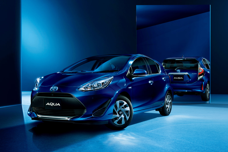 「アクア」の特別仕様車「S“Style Black”」