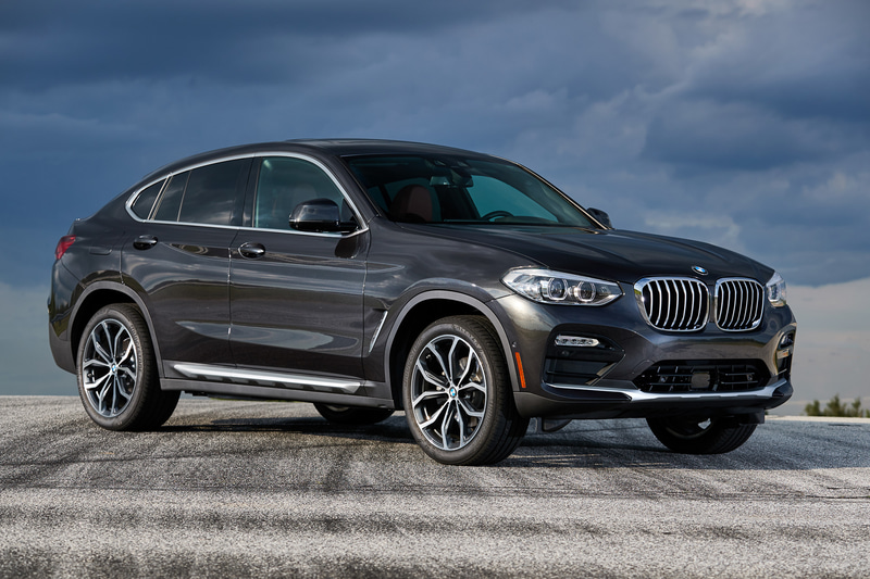 ディーゼルエンジン搭載の「X4 xDrive20d」