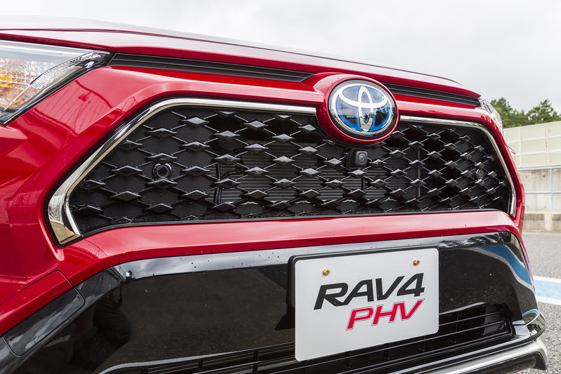 グリル内側の造形も専用