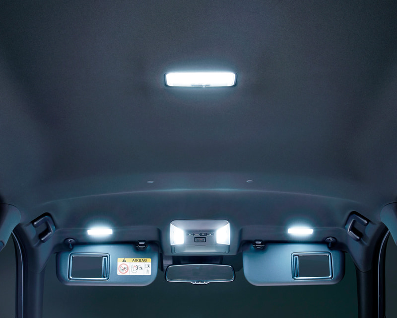 LEDルームランプセット、価格は4万700円