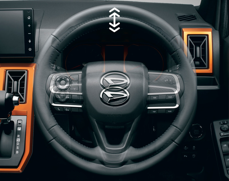 シートリフター（Xを除く）や、チルトステアリングも設定