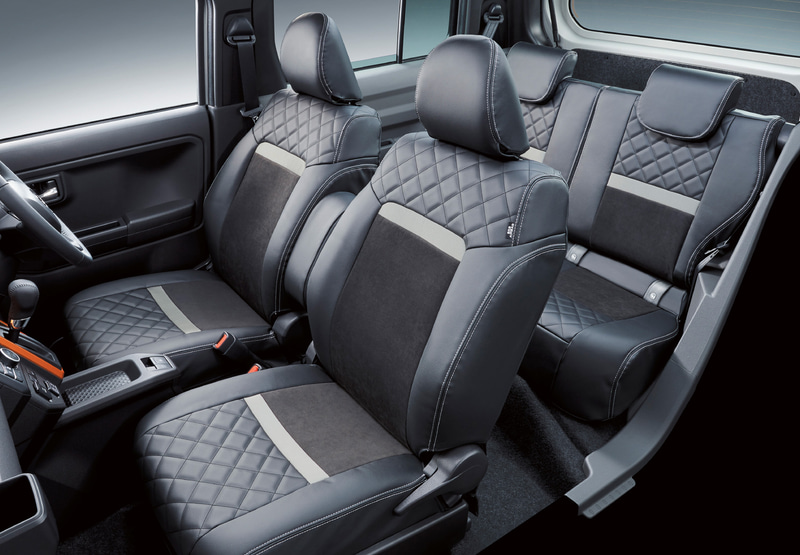 インテリアもディーラーオプションでトータルコーディネート可能