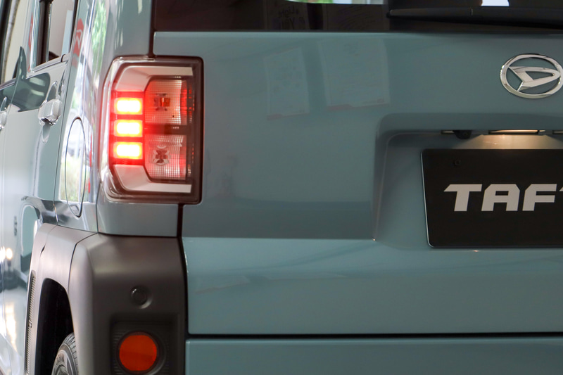 ブレーキランプ点灯