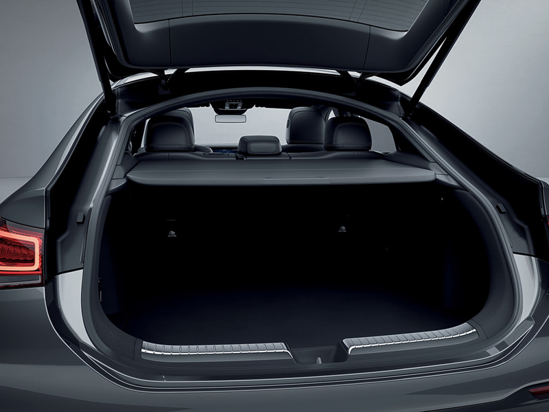 新型GLE クーペのラゲッジルーム