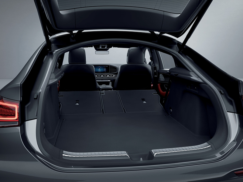 新型GLE クーペのラゲッジルーム