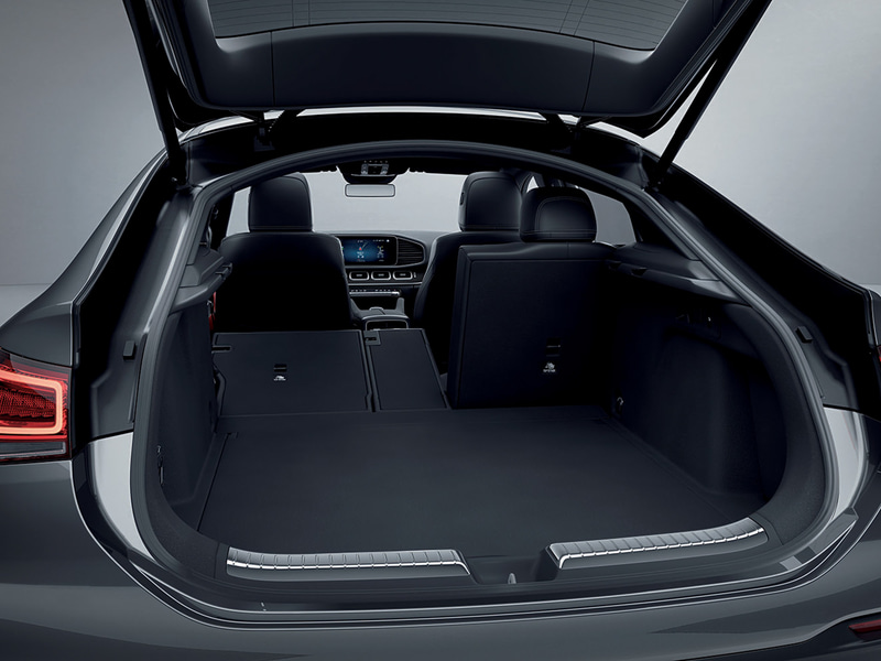 新型GLE クーペのラゲッジルーム