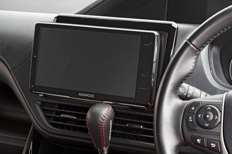 上下調整幅は3cm。同社ウェブサイトに推奨装着位置が案内されているのでそれを参照するのがベター