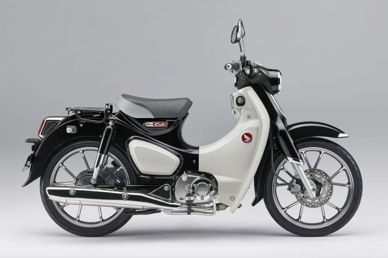 スーパーカブ C125（パールシャイニングブラック）