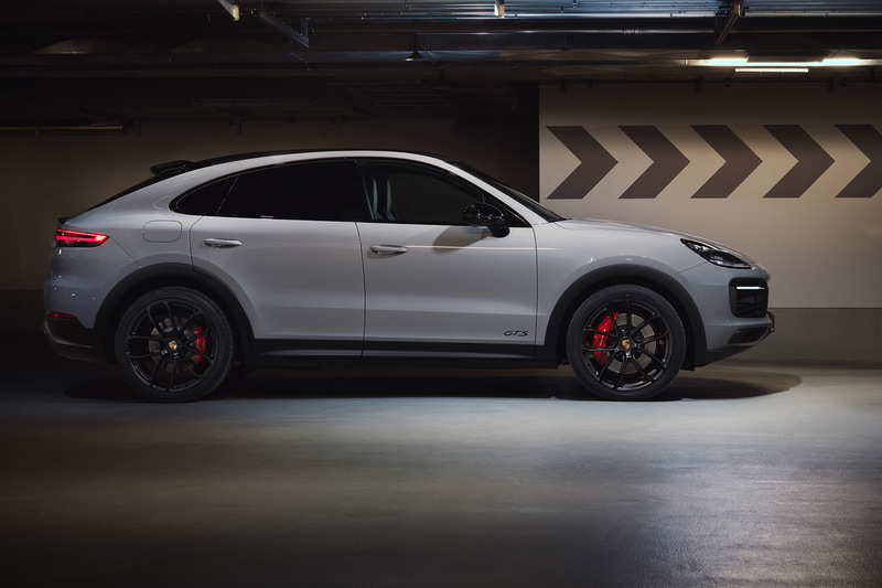 カイエンGTSクーペ