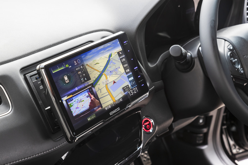 フローティング機構を採用した新型彩速ナビ「MDV-M907HDF」