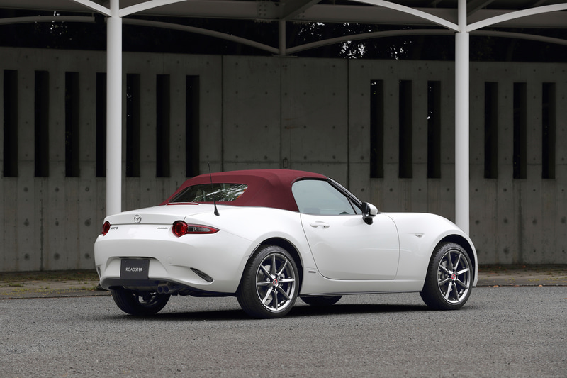 ロードスター 100周年特別記念車