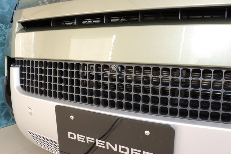 「クリアサイト グラウンドビュー」用のフロントカメラ