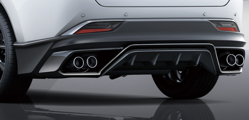 リヤバンパースポイラー：8万6900円、GRリヤバンパースポイラー＆GRスポーツマフラー：25万1900円