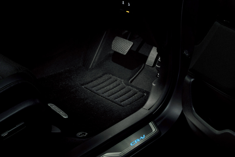 新型「フットライト」点灯イメージ