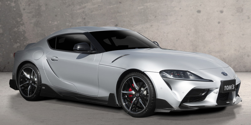 ドライカーボン製のスタイリングパーツ