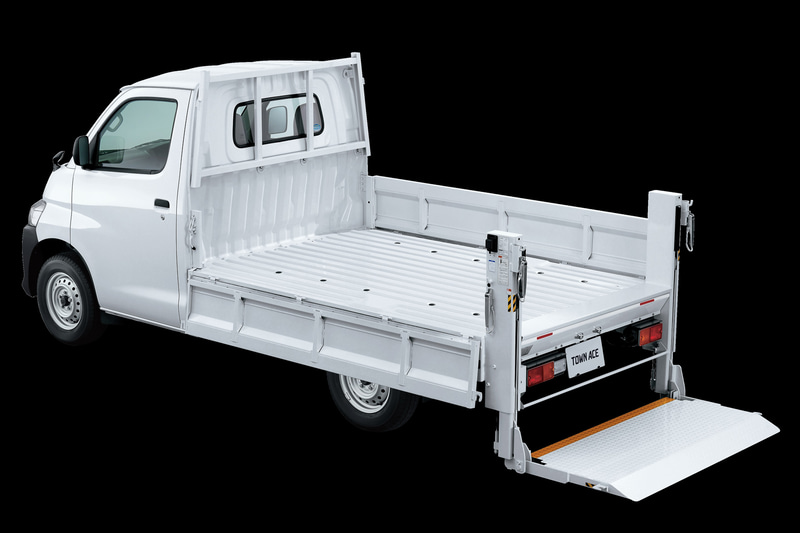 TECS パワーリフト車