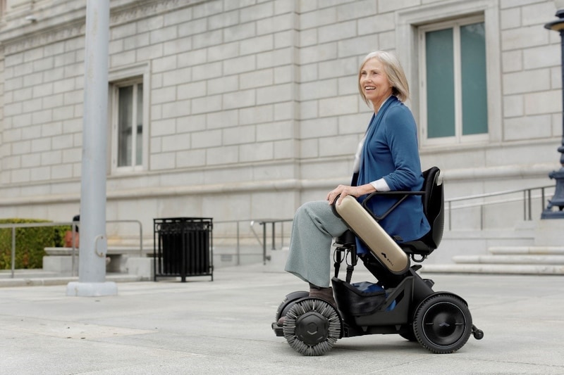 移動困難な人をサポートしてくれるパーソナルモビリティ「WHILL Model C」