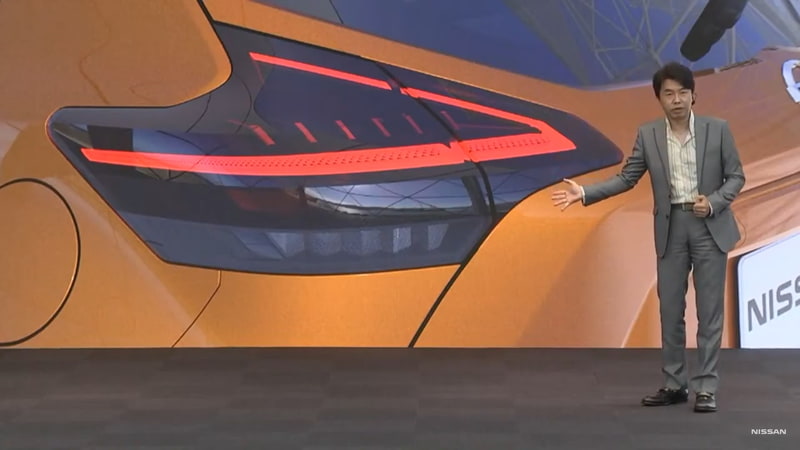 レンズの中にまでこだわりの細工が施されている