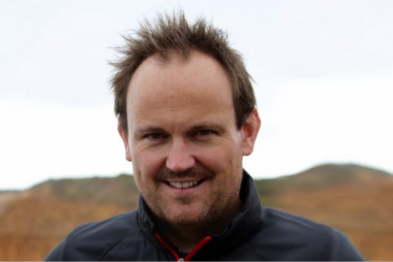 Waymoの自動車分野の最高責任者であるアダム・フロスト氏