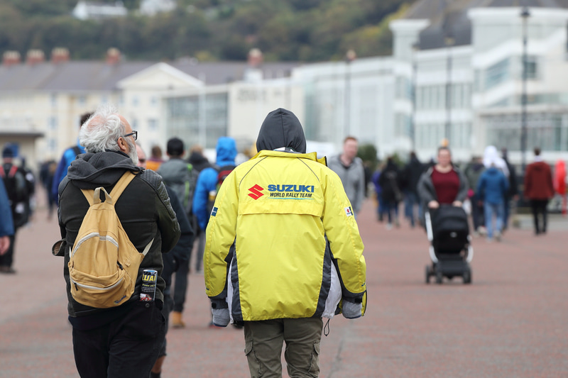 ラリー会場では日本のブランドが多くの人に愛されていることを感じます
