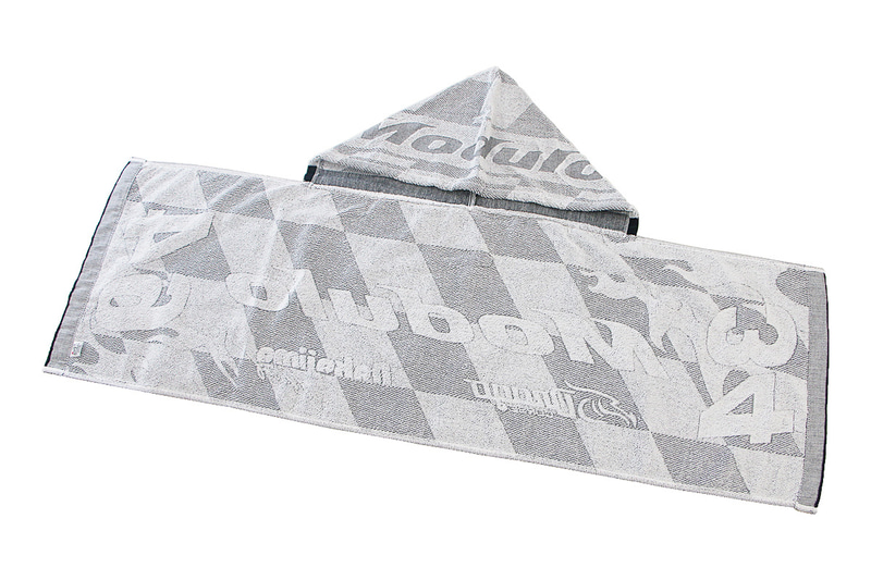 34＆64号車 Modulo フード付きタオル：2500円