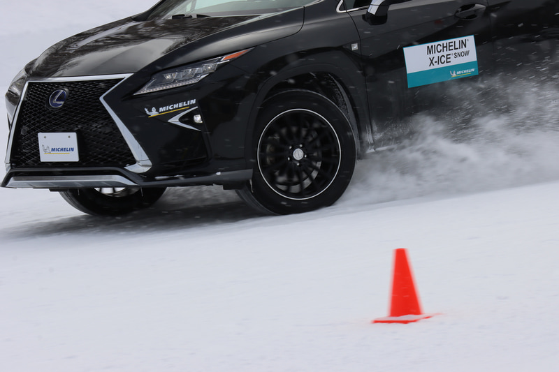 重量級のSUVでも頼りなさは感じない