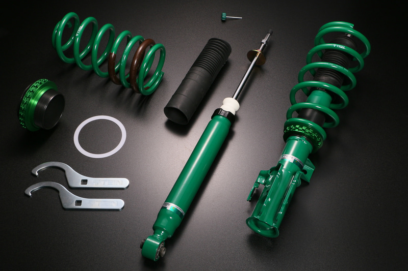 トヨタ「エスティマ」（ACR50W）用ストリートアドバンスZ