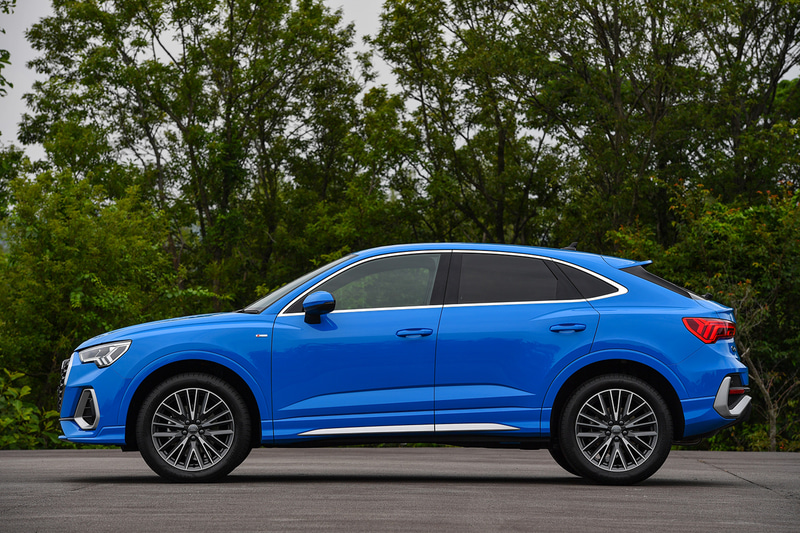 Q3 スポーツバック