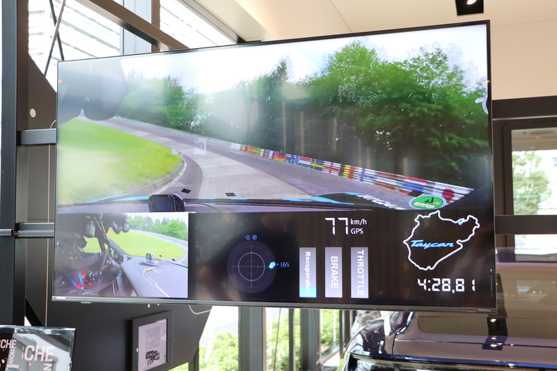 ドイツのニュルブルクリンクを走行する動画もある