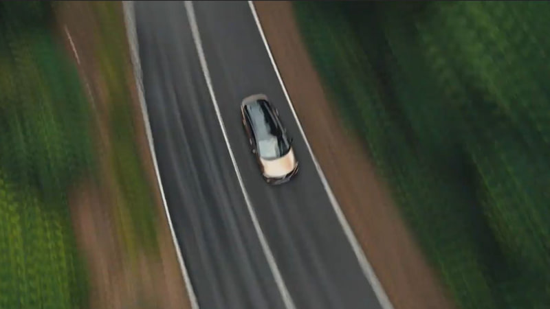 新型EVクロスオーバー「アリア」