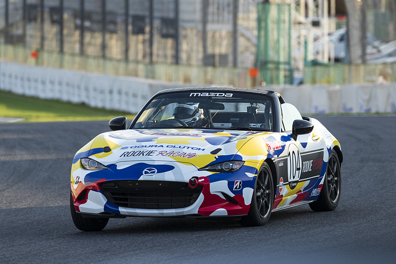 「MORIZO（モリゾウ）」ことトヨタ自動車の豊田章男氏と同氏の息子となる豊田大輔選手らによる「トヨタイムズ」は2位表彰台を獲得