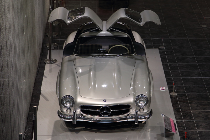 「メルセデスベンツ 300SLクーペ（1955年 ドイツ）」