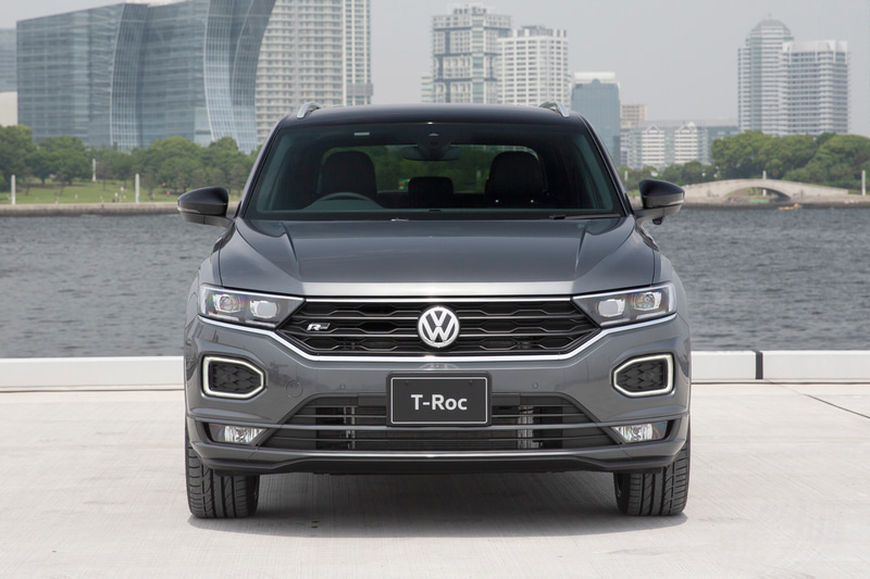 新型T-Rocのボディサイズは4240×1825×1590mm（全長×全幅×全高。TDI R-Lineの全長は4250mm）写真はT-Roc TDI R-Line