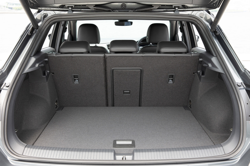 T-Roc TDI R-Lineの荷室スペース