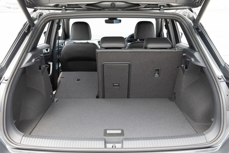 T-Roc TDI R-Lineの荷室スペース