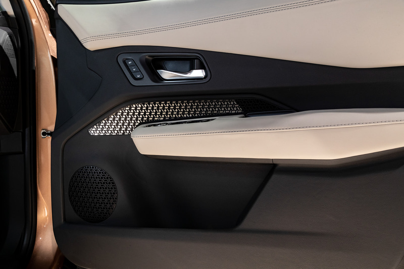 和テイストの意匠が随所に