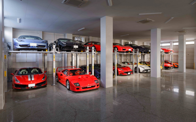 車両は空調完備された屋内で保管される