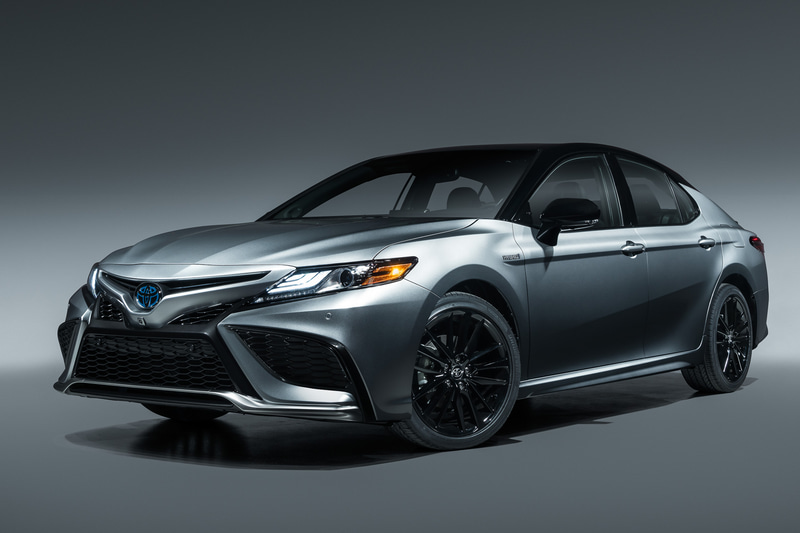 「カムリ」XSE Hybrid