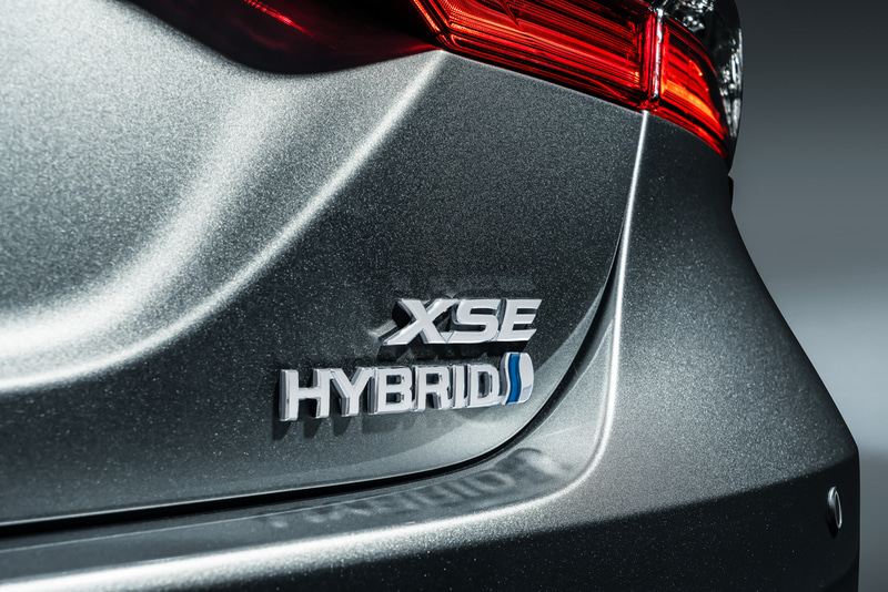 「カムリ」XSE Hybrid