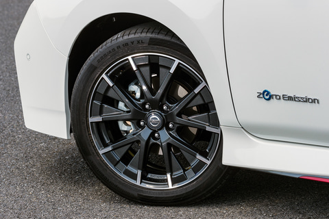 日産、「リーフ NISMO」一部改良。2020年モデルはより高いコーナリング