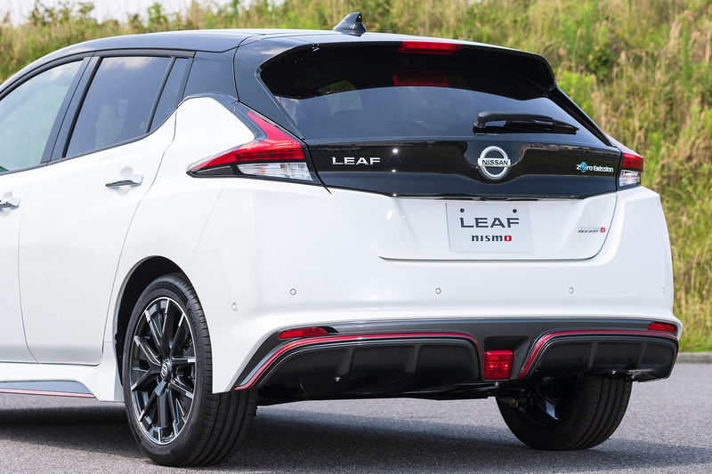 専用リアバンパー