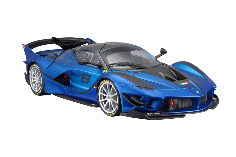 FXX K EVO（世界先行発売カラー）