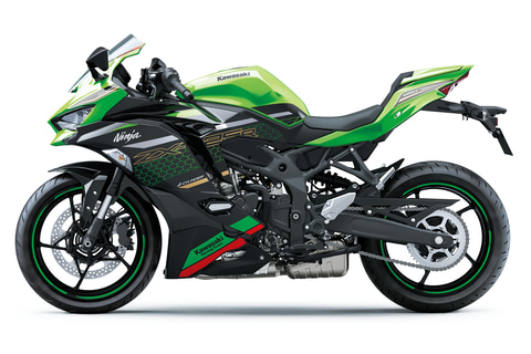 新品24-25NOVEMBERARTISVE150cm 新品24-25NOVEMBERARTISVE150cm New 2025 Skeeter ZX150, Hood